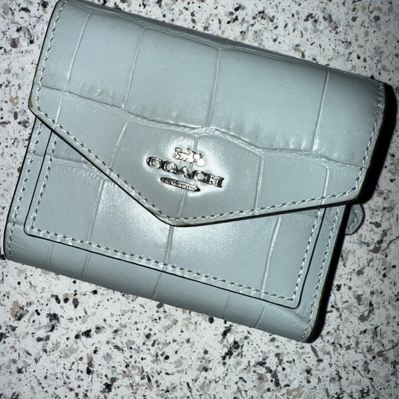 Coach Croc Leather Wallet EUC - Picture 1 of 5